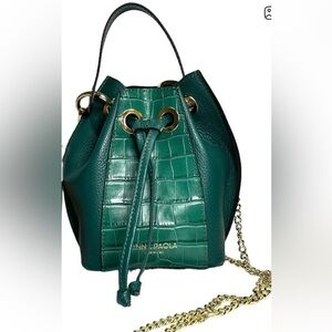 Anna Paola
Green Leather Bucket Bag